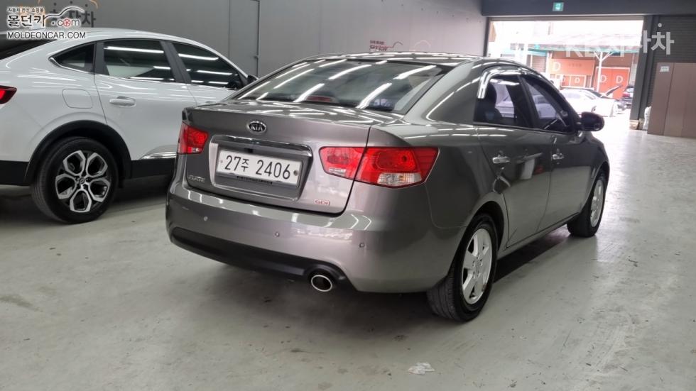 Kia Forte — miniaturë 2