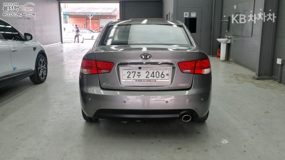Kia Forte — miniaturë 4