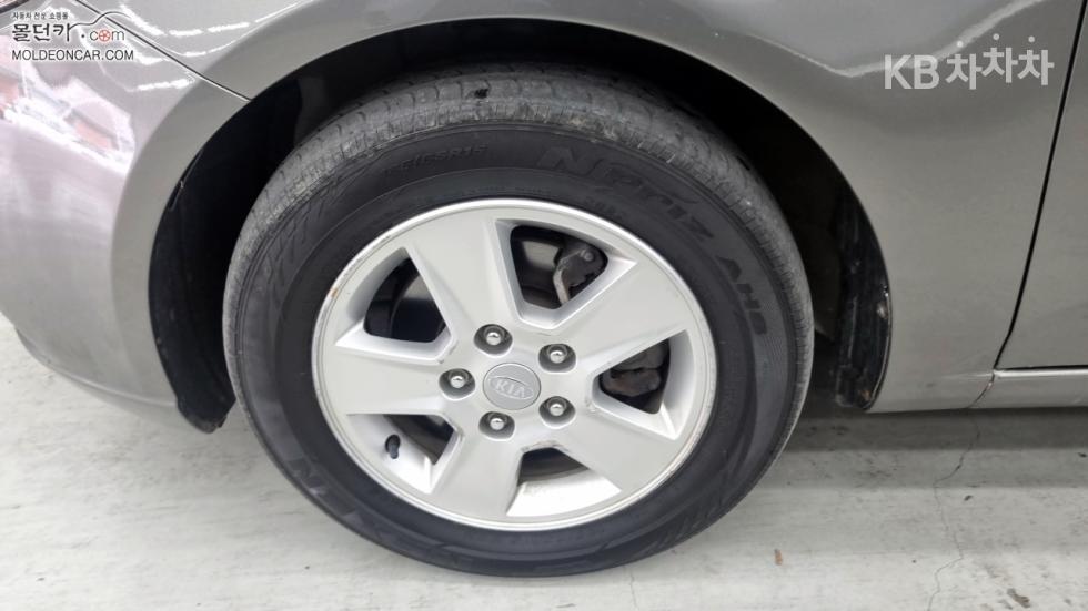 Kia Forte — miniaturë 8
