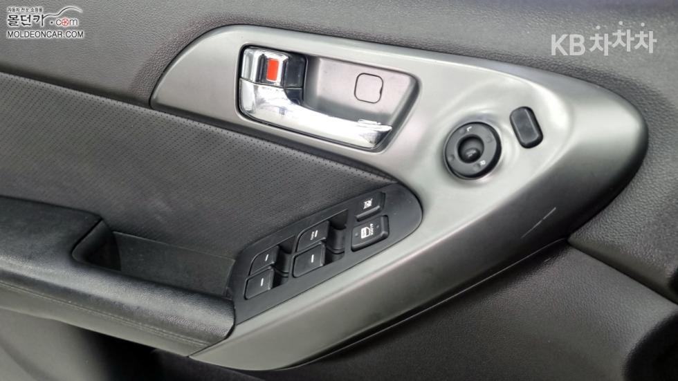 Kia Forte — miniaturë 16