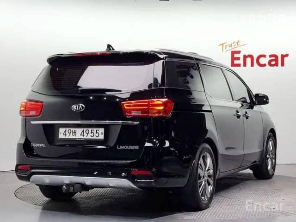 2019 - kia carnival