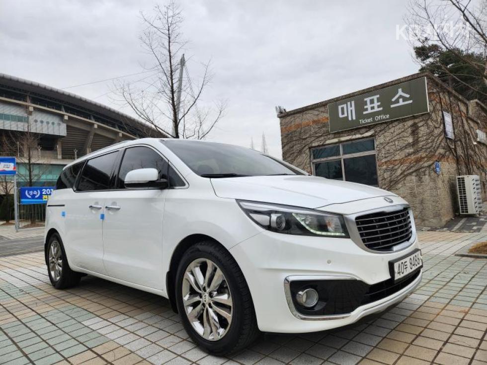 2018 - kia carnival