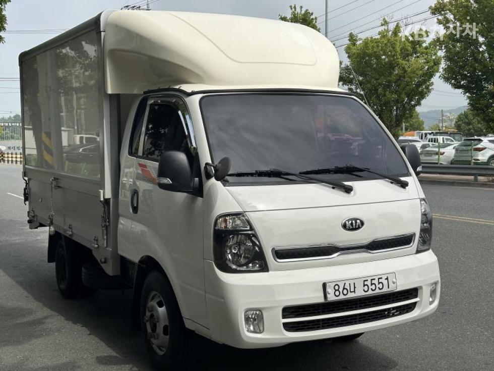 2019 - kia bongo iii