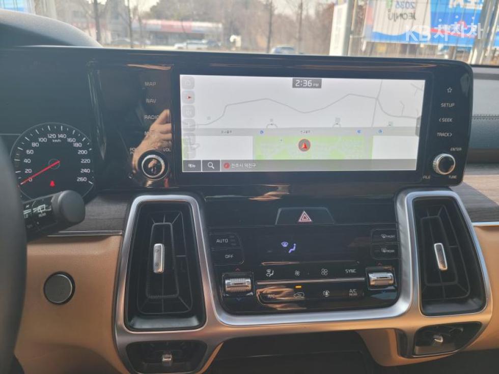 2022 - kia sorento