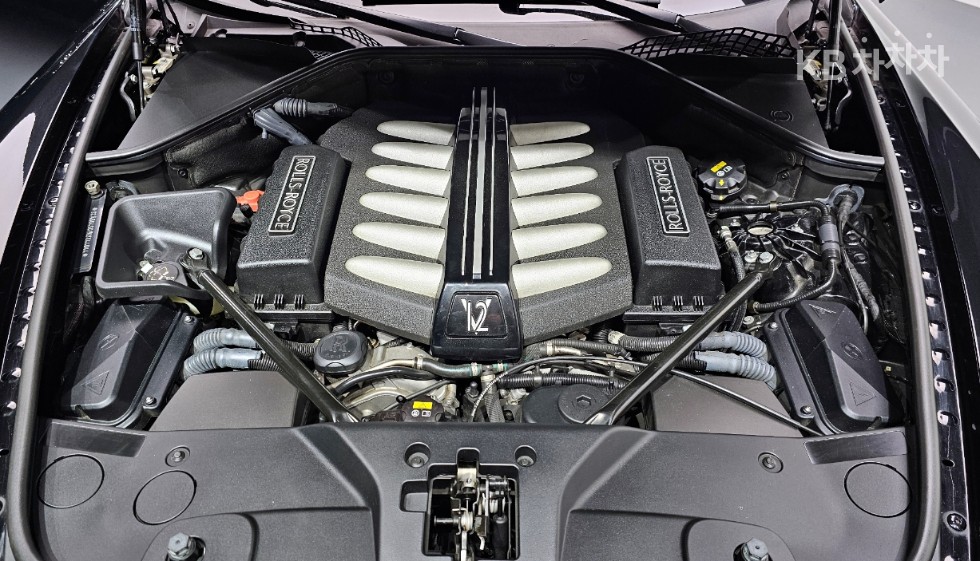 Rolls-Royce Ghost — miniaturë 6