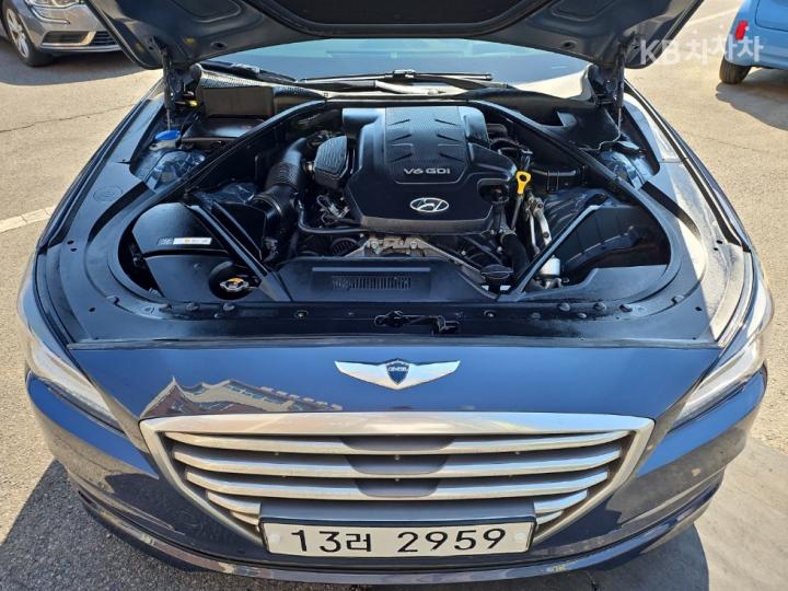 Hyundai Genesis DH G330 Premium AWD 7