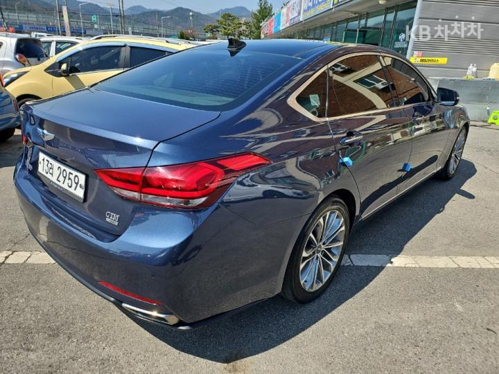 Hyundai Genesis DH G330 Premium AWD 5