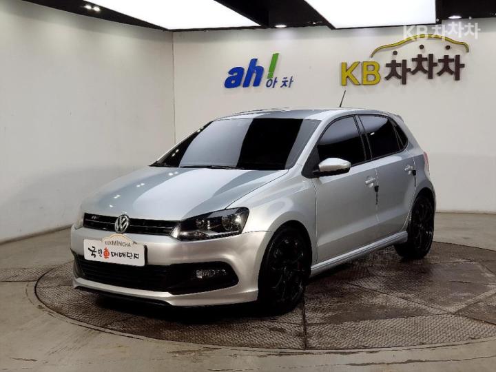 Volkswagen Polo 1.6 TDI R-Line 3