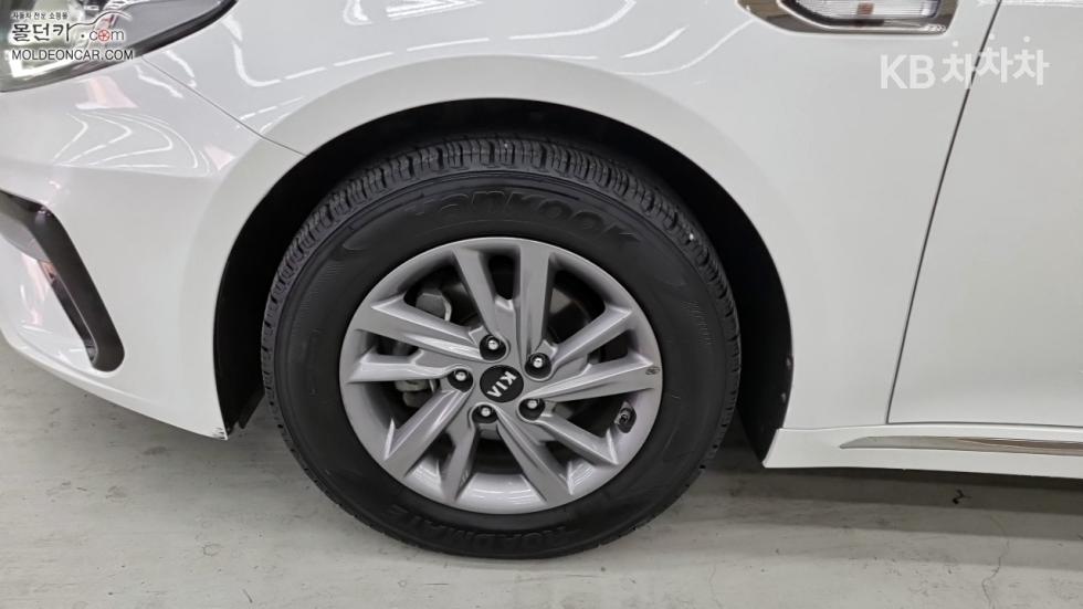 2020 - kia k5