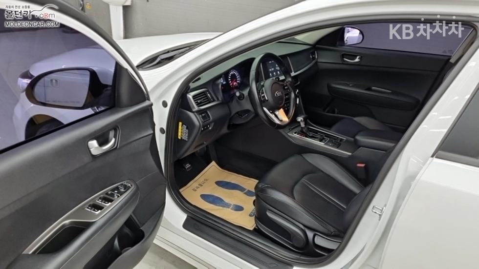 2020 - kia k5