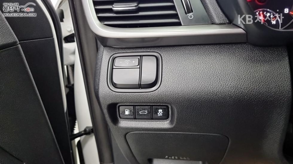 2020 - kia k5