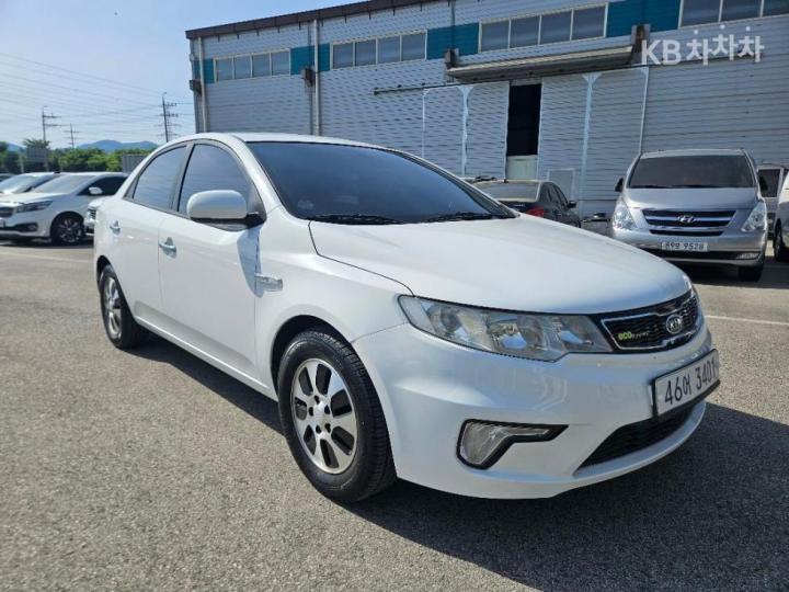 Kia Forte 1.6 Hybrid LPI HEV Base Type 3