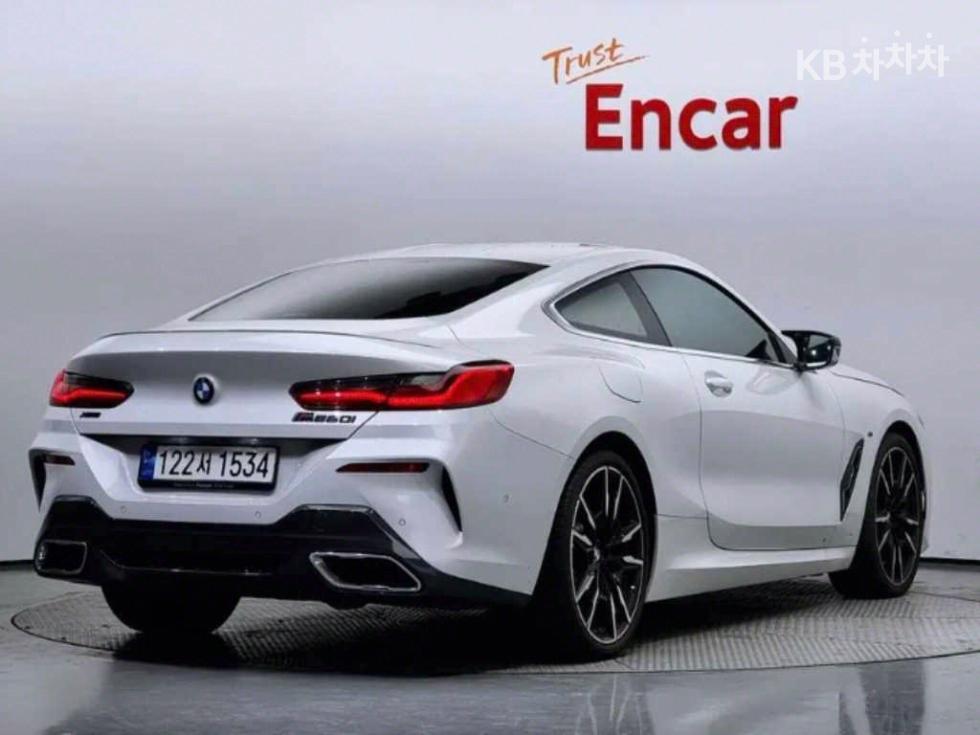 BMW 8er — miniaturë 2