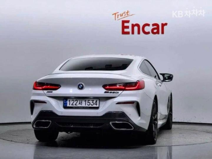 BMW 8er — miniaturë 4