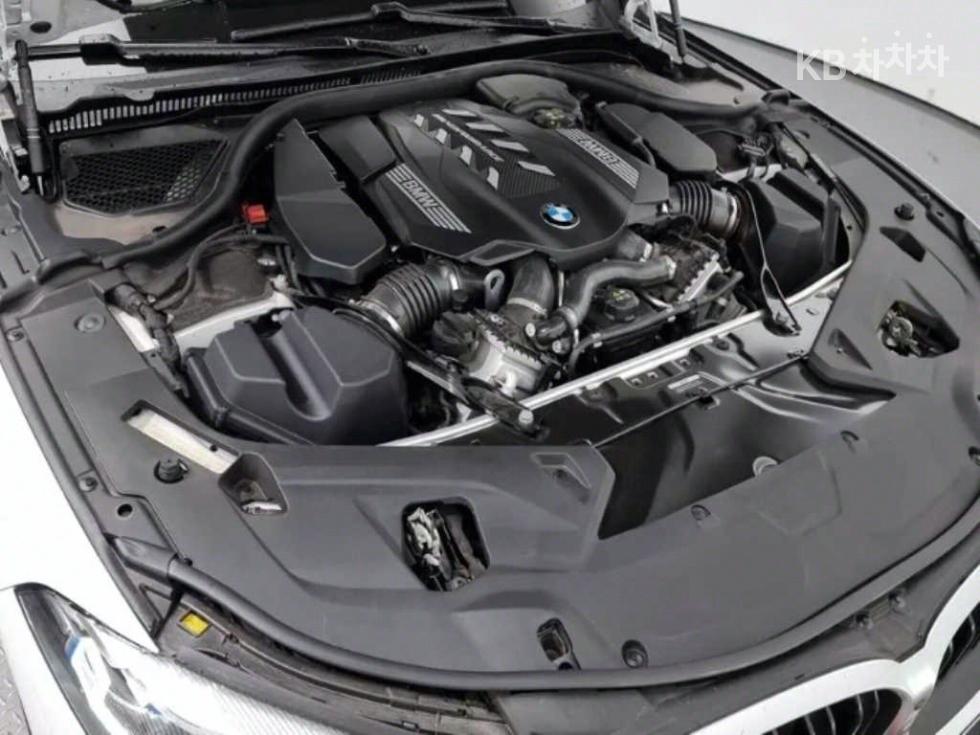 BMW 8er — miniaturë 6