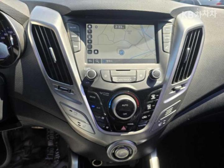 Hyundai Veloster 1.6 PYL DCT 9