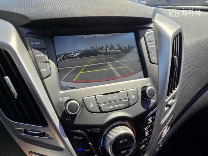 Hyundai Veloster 1.6 PYL DCT 10