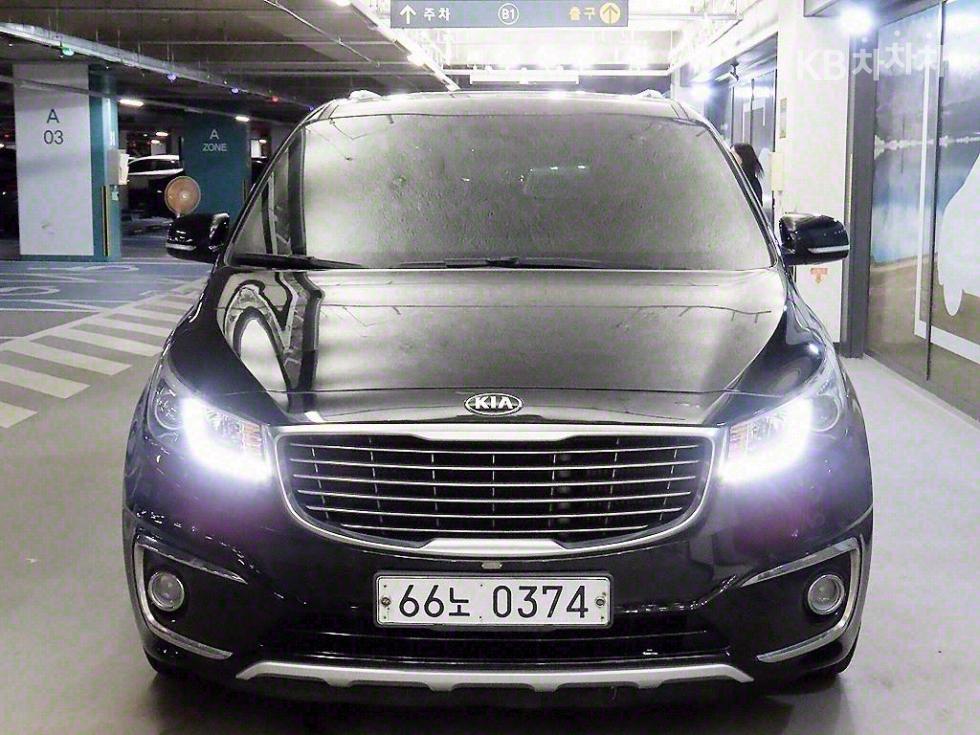 2017 - kia carnival
