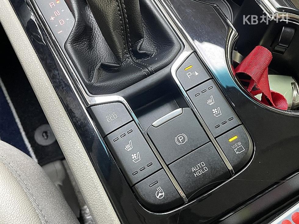 2020 - kia carnival