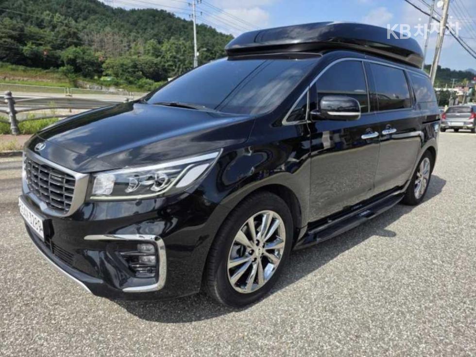 2020 - kia carnival