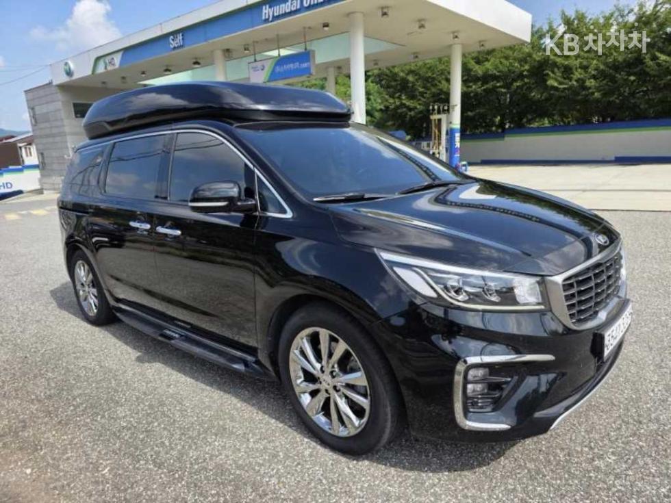 2020 - kia carnival
