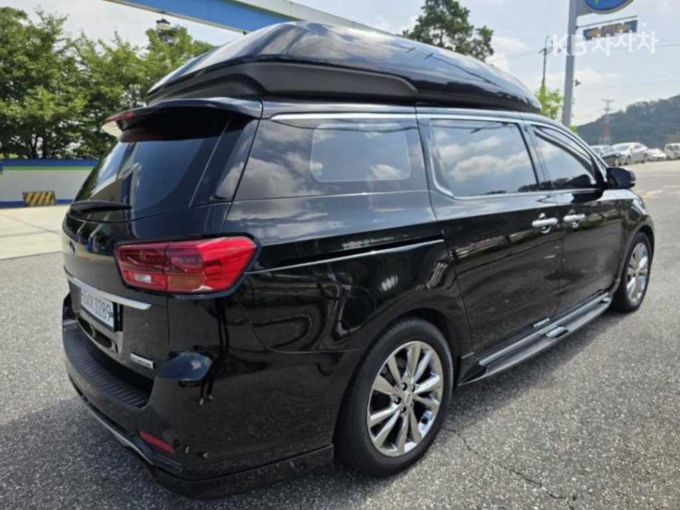 2020 - kia carnival