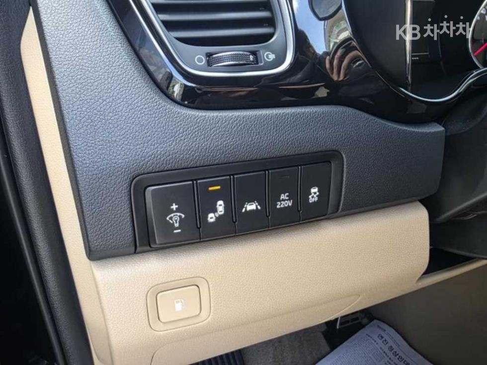 2020 - kia carnival