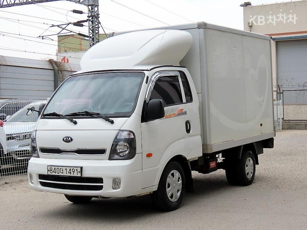 2017 - kia bongo iii