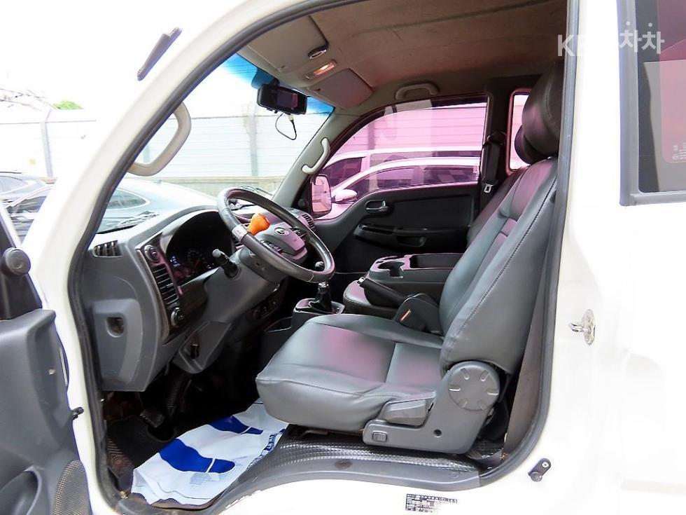 2017 - kia bongo iii