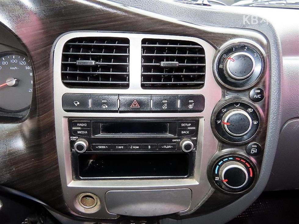 2017 - kia bongo iii