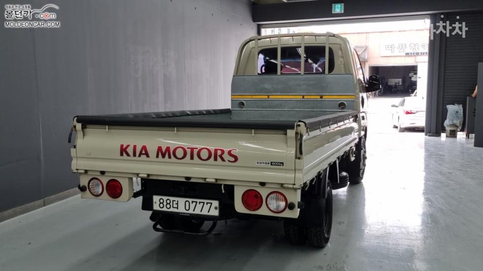 2019 - kia bongo iii