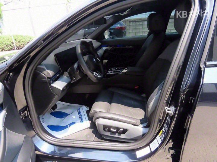 BMW i5 eDrive 40 M Sport 6