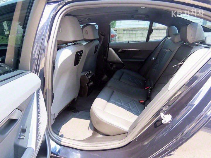 BMW i5 eDrive 40 M Sport 7