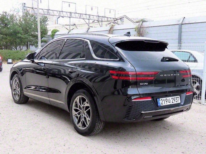 Genesis GV70 Diesel 2.2 2WD 4