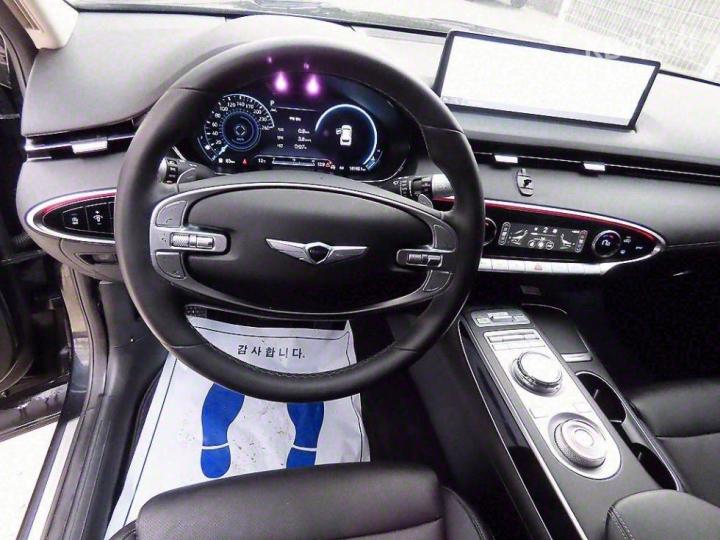 Genesis GV70 Diesel 2.2 2WD 9