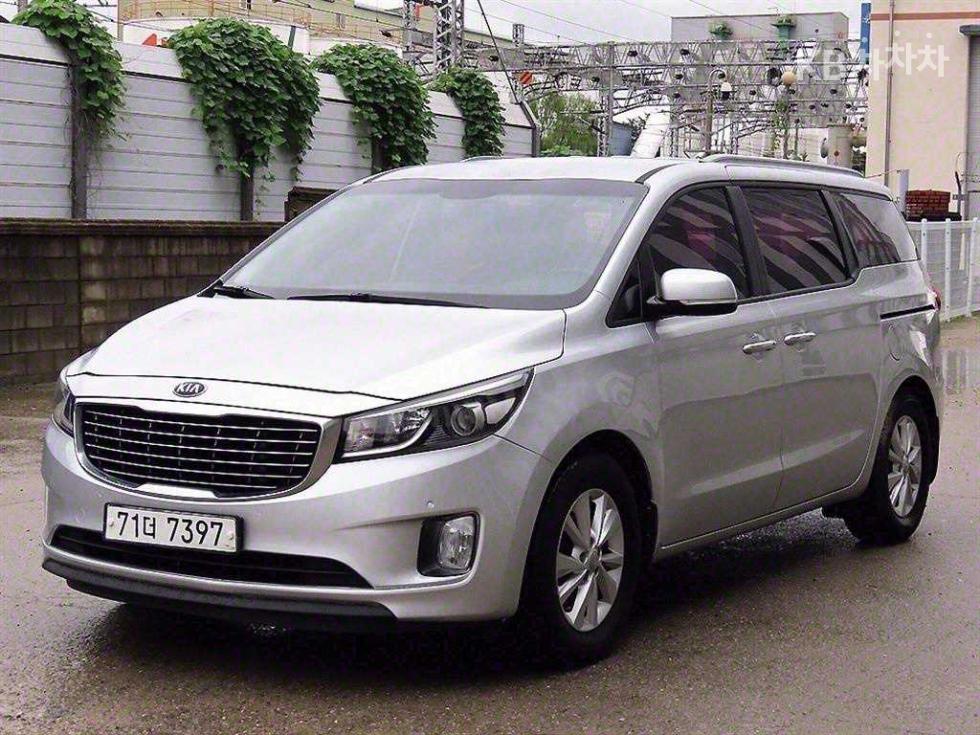 2016 - kia carnival