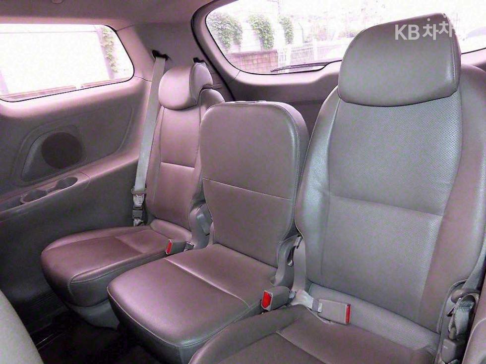 2016 - kia carnival