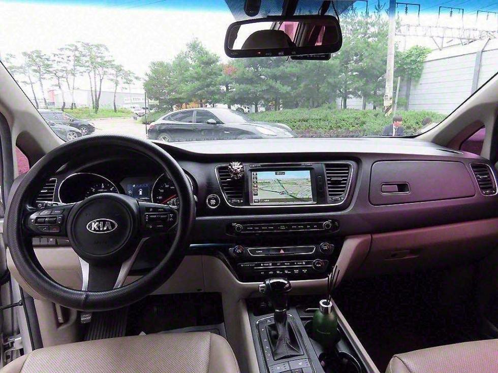 2016 - kia carnival