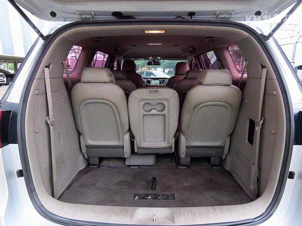 2016 - kia carnival