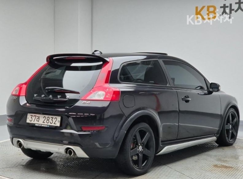 2011 - volvo c30
