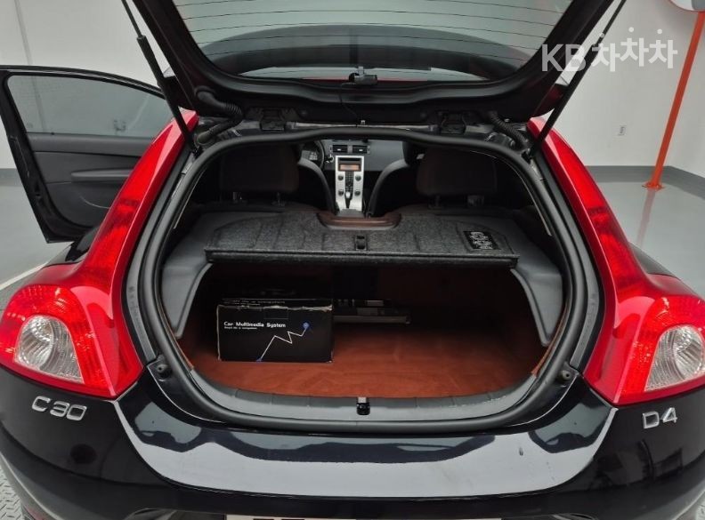 2011 - volvo c30