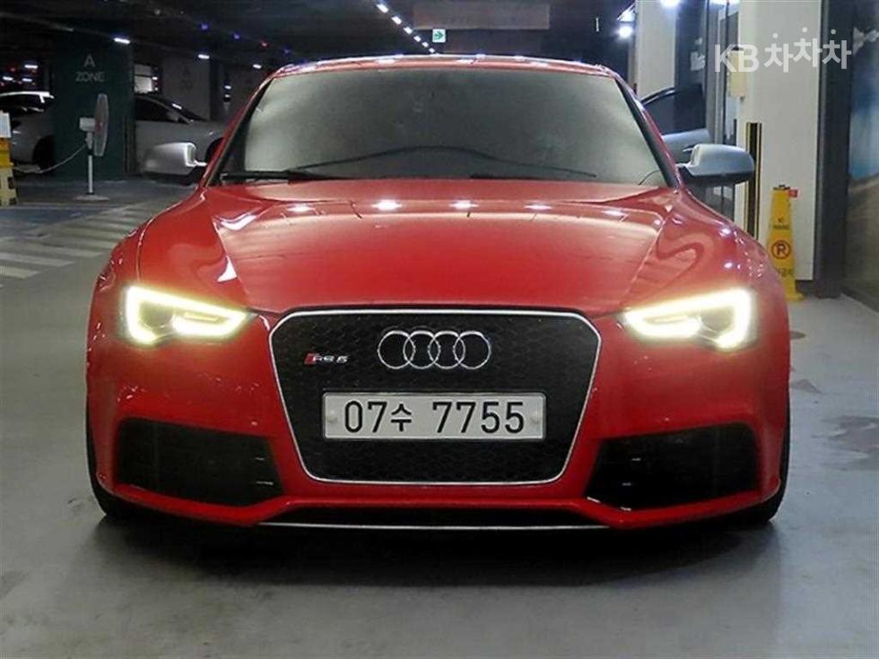 أودي S5