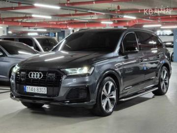Audi Q7 3.0 55 TFSI Quattro Premium — foto 1