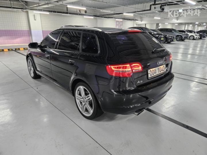 Audi A3 NEW 2.0 TFSI 8P Dynamic 5