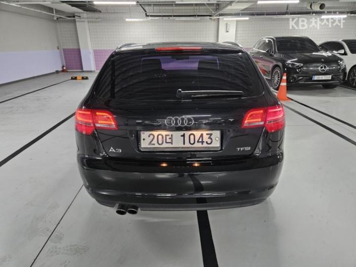 Audi A3 NEW 2.0 TFSI 8P Dynamic 6