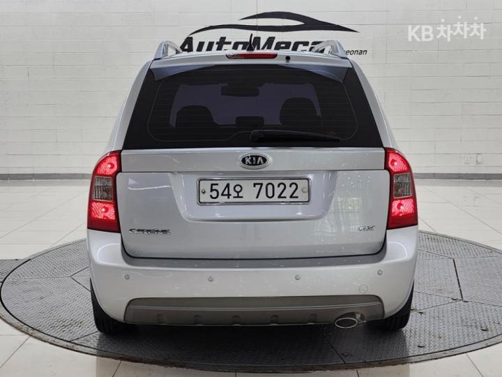 Kia Carens New 2.0 LPI GX Top Model 8