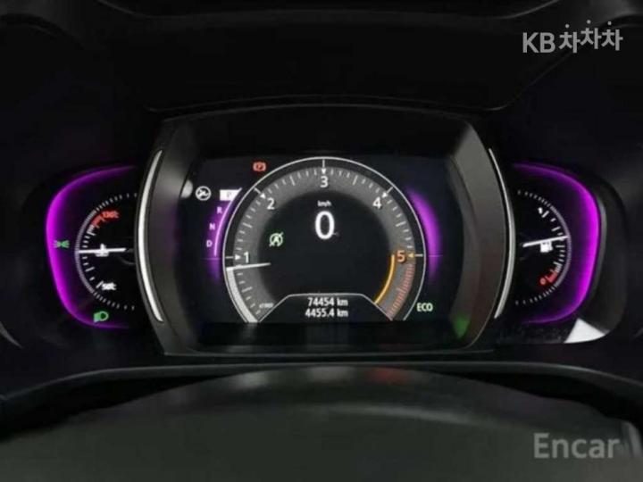 Renault QM6 2.0 2WD RE Signature 9