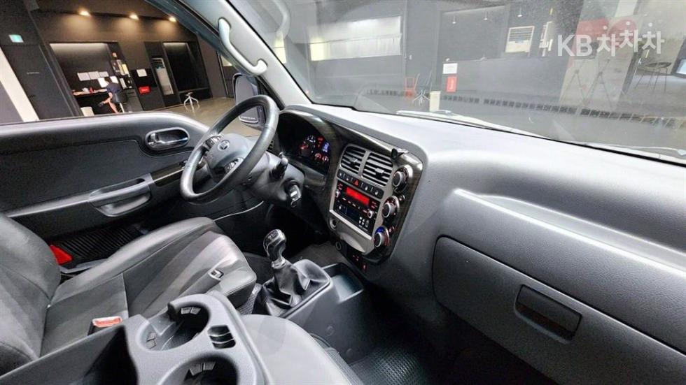 2019 - kia bongo iii