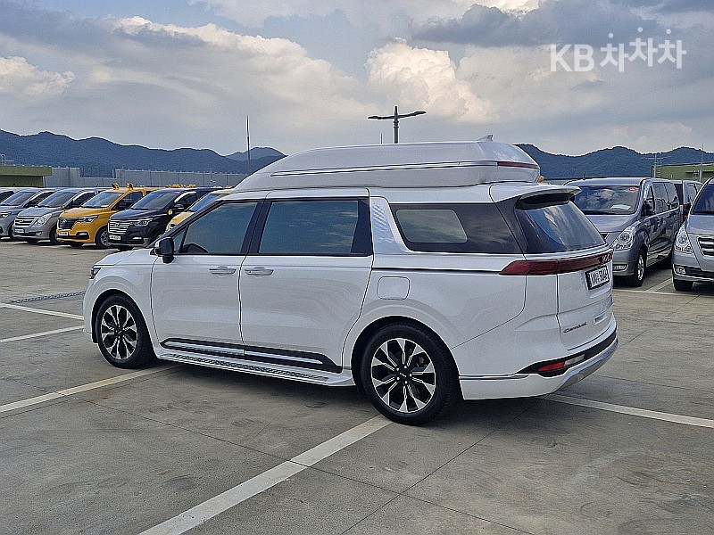 2021 - kia carnival