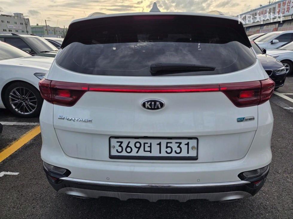 2020 - kia sportage